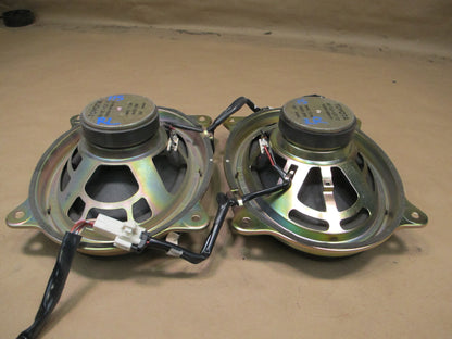 01-05 Lexus JCE10 IS300 Set of 2 Rear Deck Left Right Speaker 86160-53110 OEM