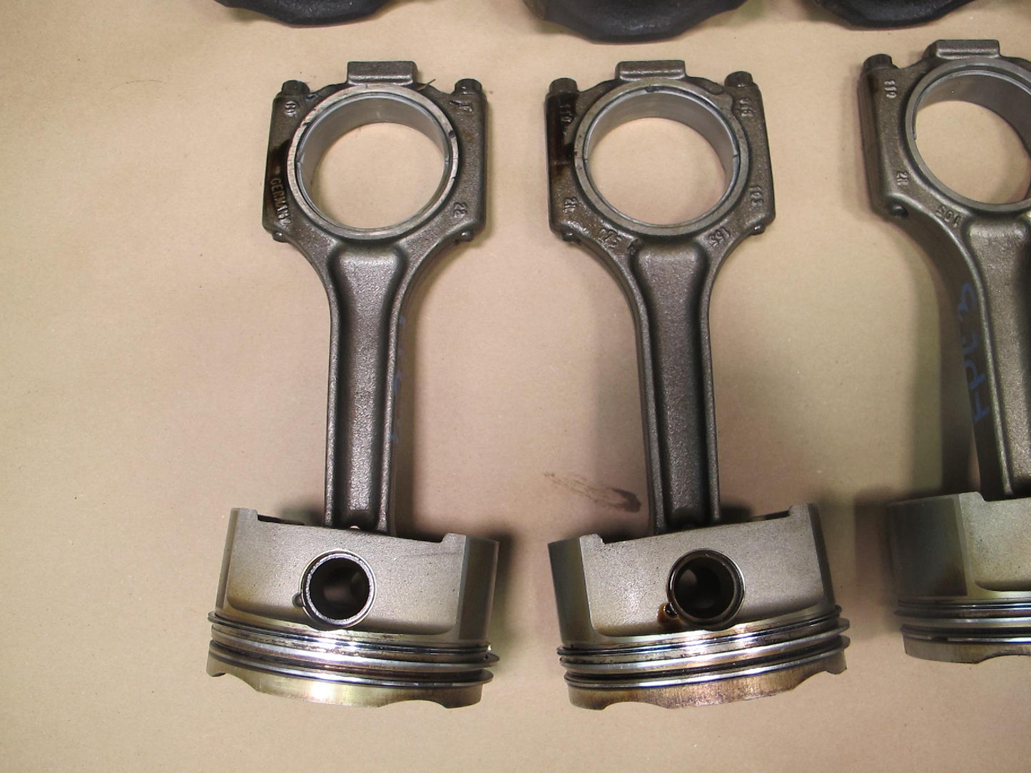 2003-2006 Porsche Cayenne 955 Turbo M48.50 Engine Piston Connecting Rod Set of 8