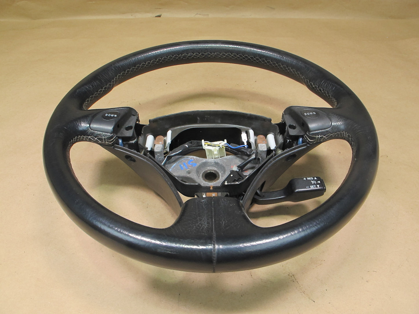 04-05 Lexus JCE10 IS300 AT Auto Transmission Leather Steering w Cruise OEM