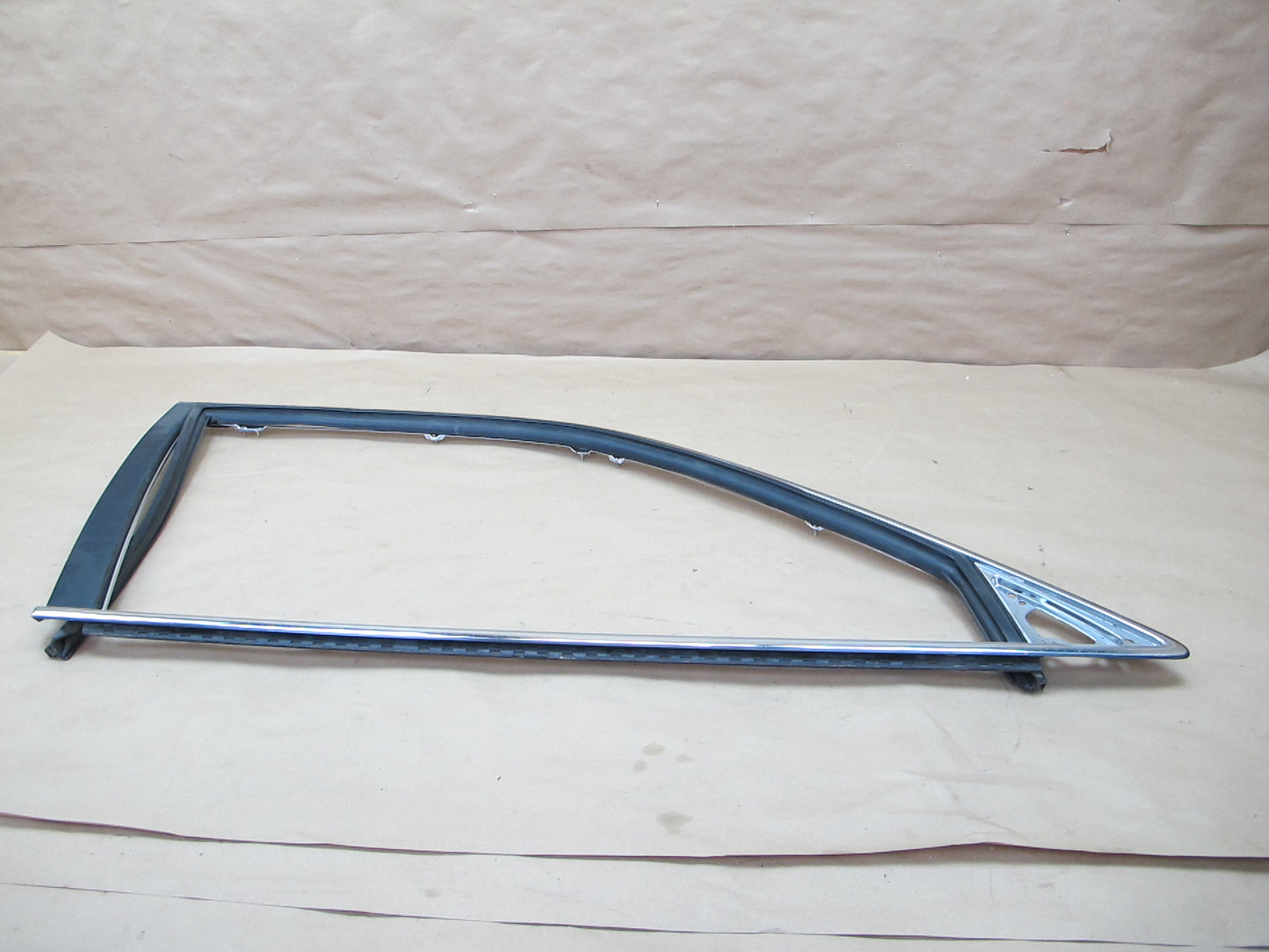 95-00 Lexus UCF20 LS400 Set of 2 Front Door Window Frame Trim Molding OEM