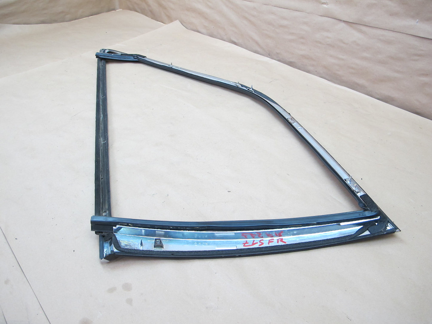 95-00 Lexus UCF20 LS400 Set of 2 Front Door Window Frame Trim Molding OEM