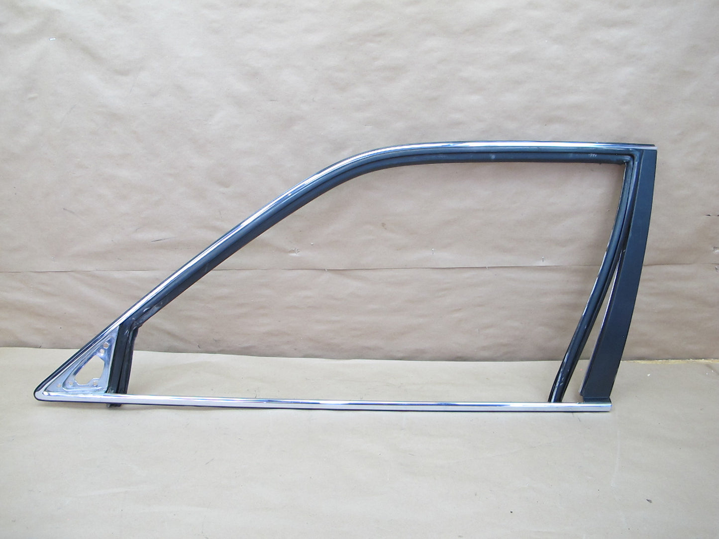 95-00 Lexus UCF20 LS400 Set of 2 Front Door Window Frame Trim Molding OEM