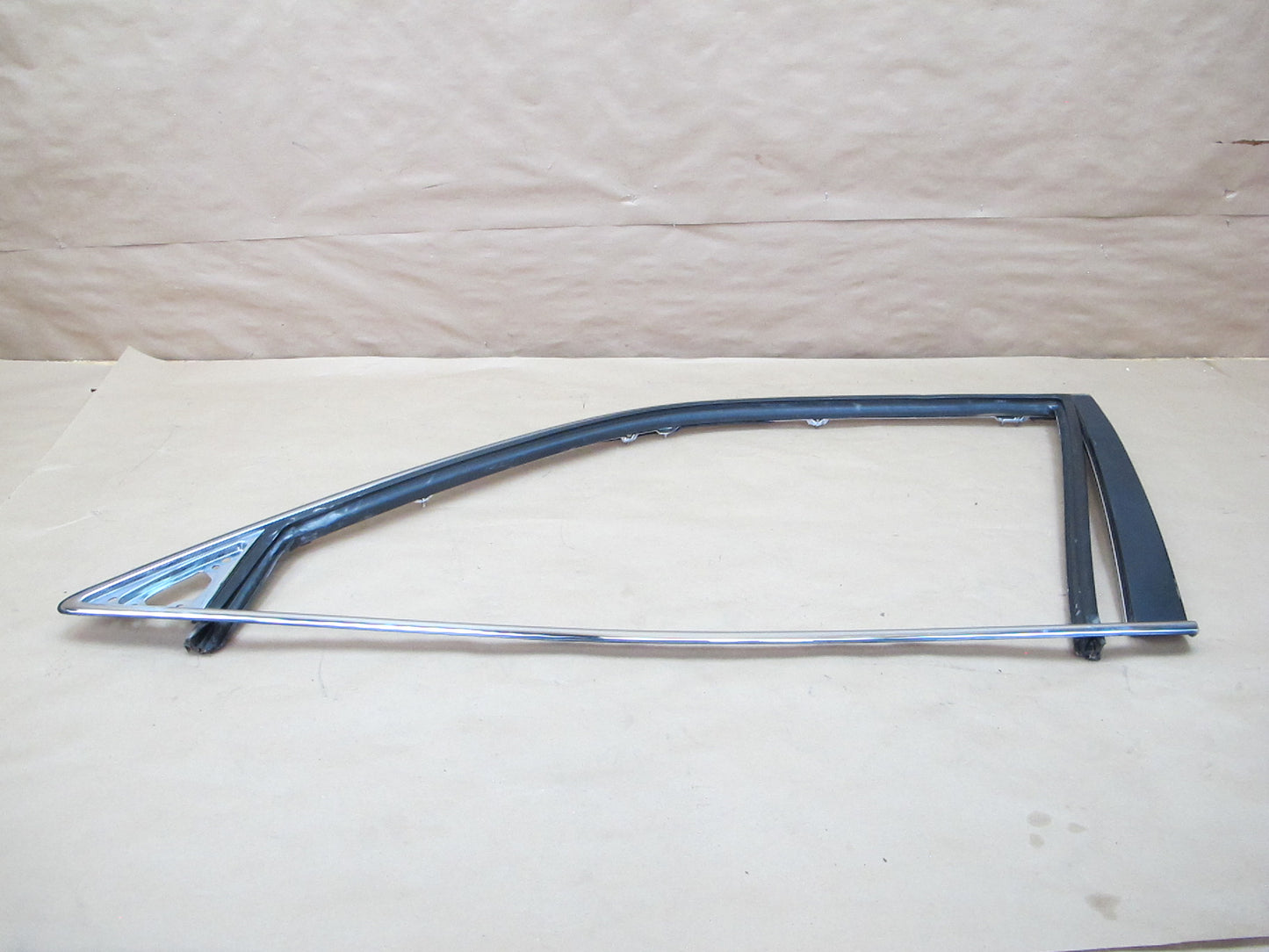 95-00 Lexus UCF20 LS400 Set of 2 Front Door Window Frame Trim Molding OEM