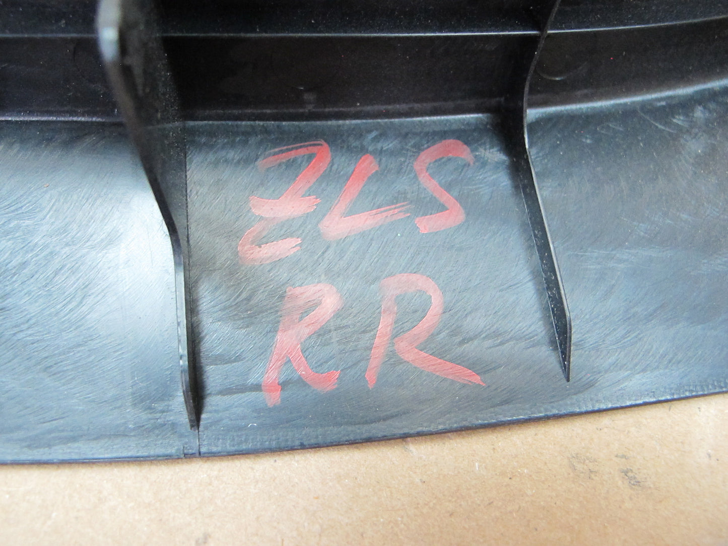 95-00 Lexus UCF20L LS400 Set of 2 Rear Left Right Lower Quarter Trim Cover OEM