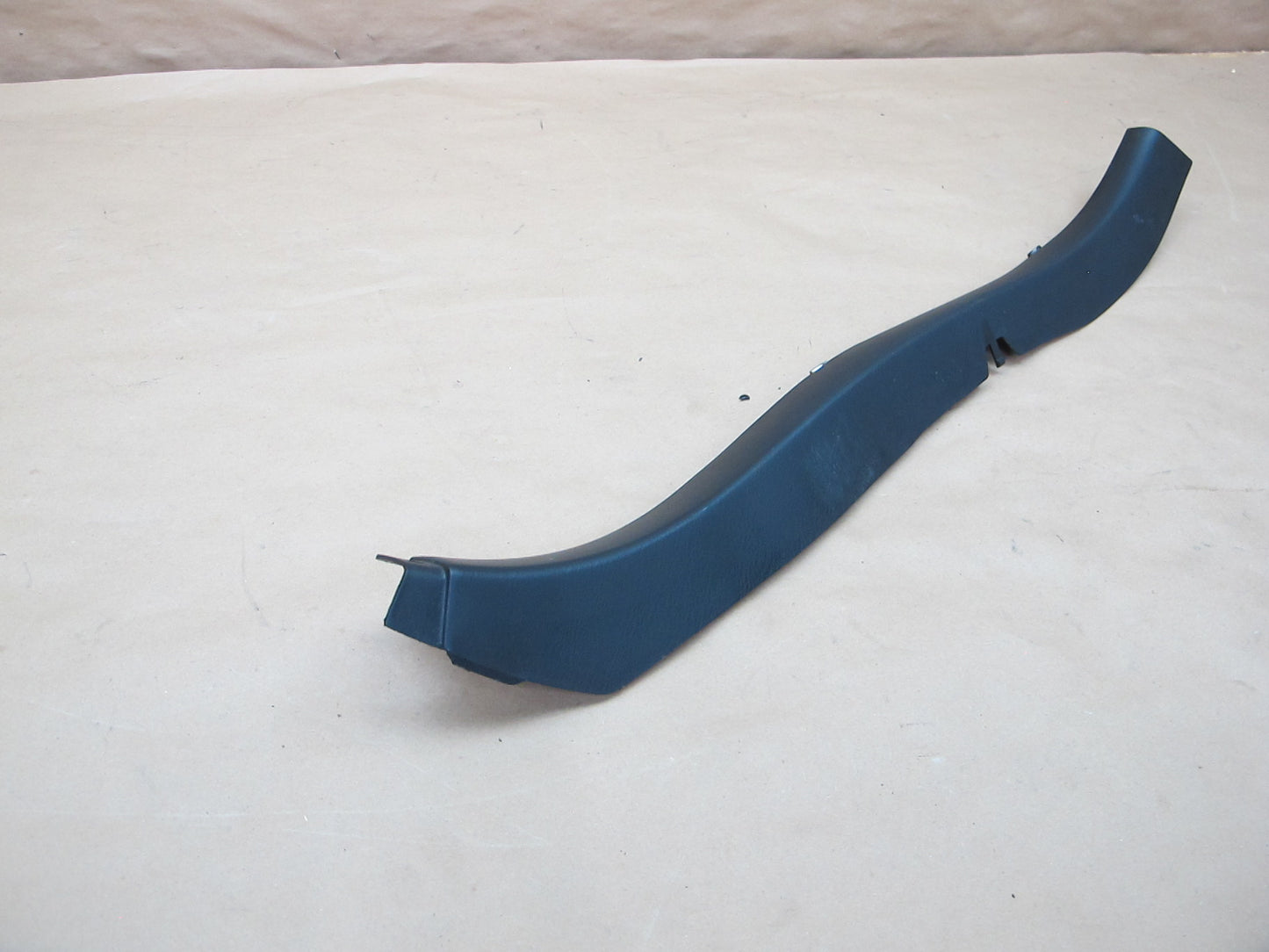 95-00 Lexus UCF20L LS400 Set of 2 Rear Left Right Lower Quarter Trim Cover OEM