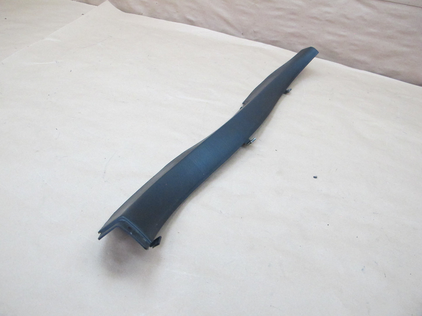 95-00 Lexus UCF20L LS400 Set of 2 Rear Left Right Lower Quarter Trim Cover OEM
