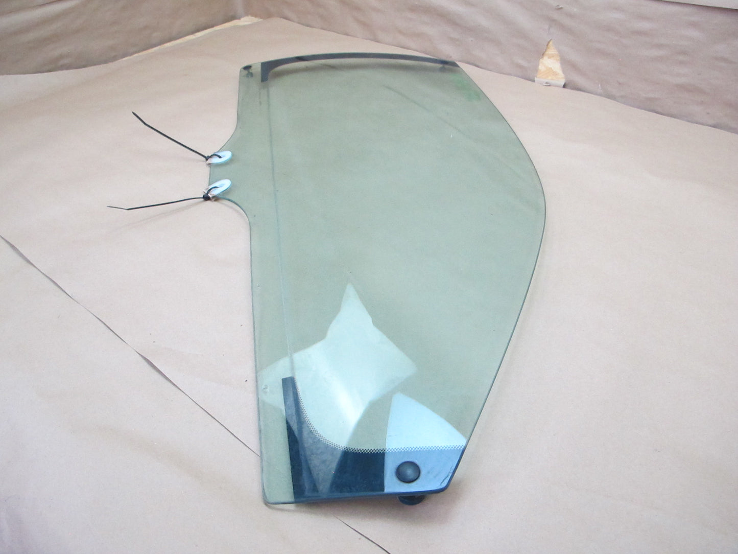 97-00 Lexus SC300 SC400 Front Right Passenger Door Glass Window OEM