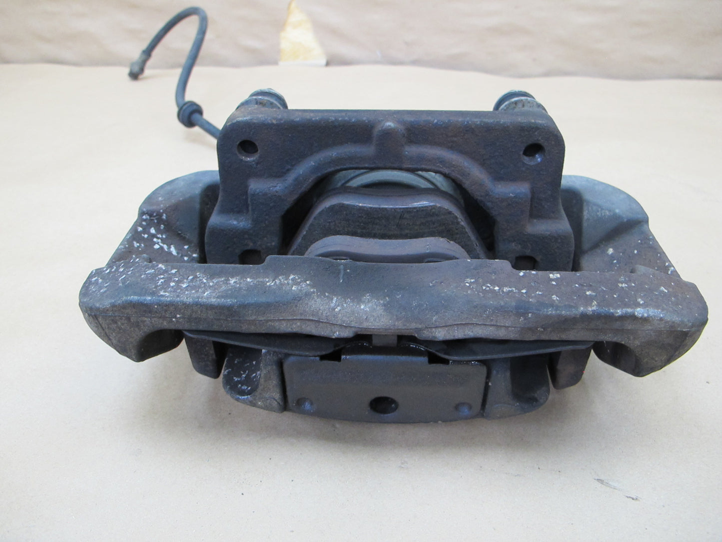 03-08 BMW E65 E66 RWD Set of 2 Front Left & Right Brake Caliper OEM