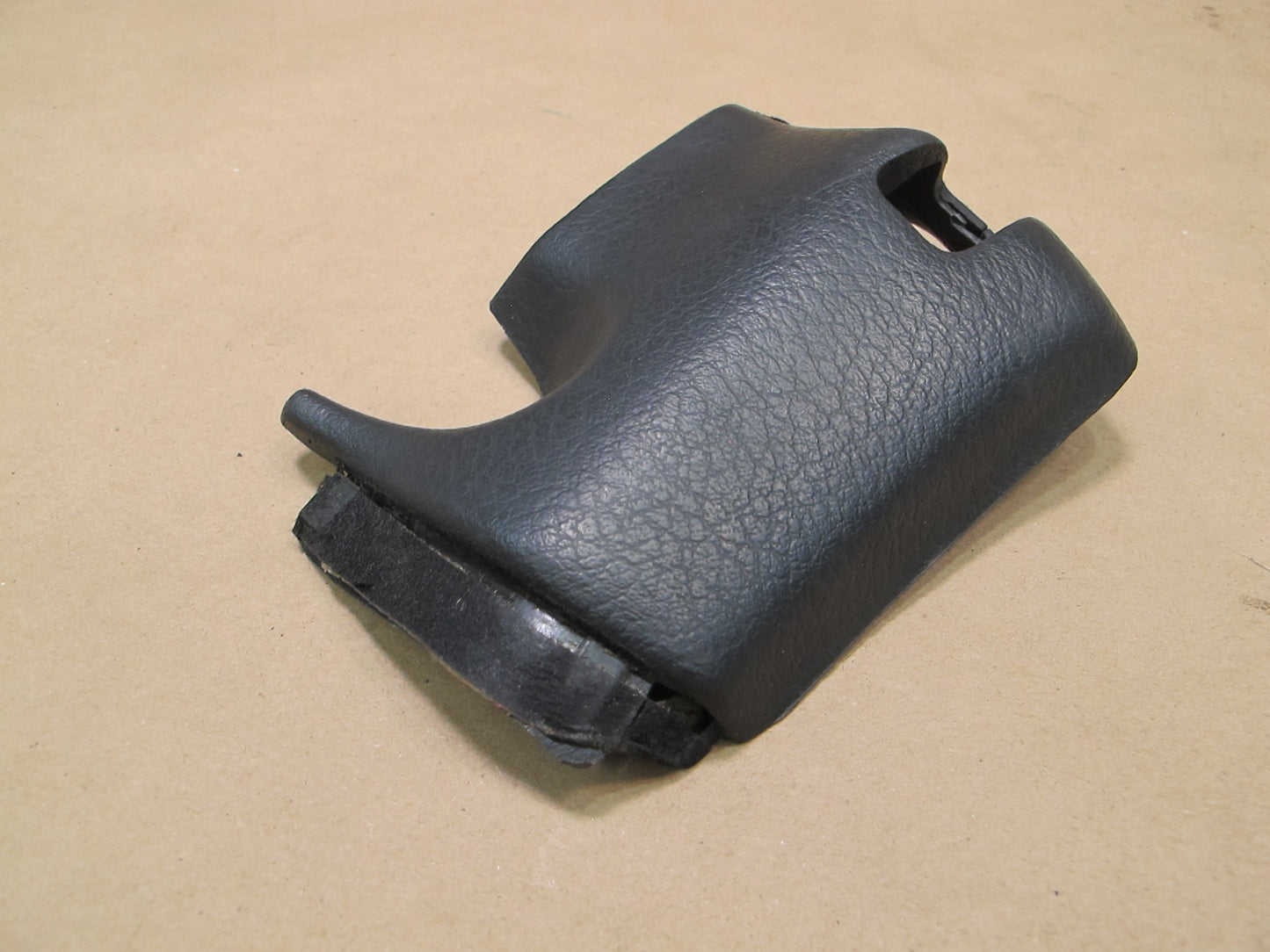 93-96 Nissan Z32 300ZX Convertible Set of 2 Rear Hatch END Trim Cover OEM