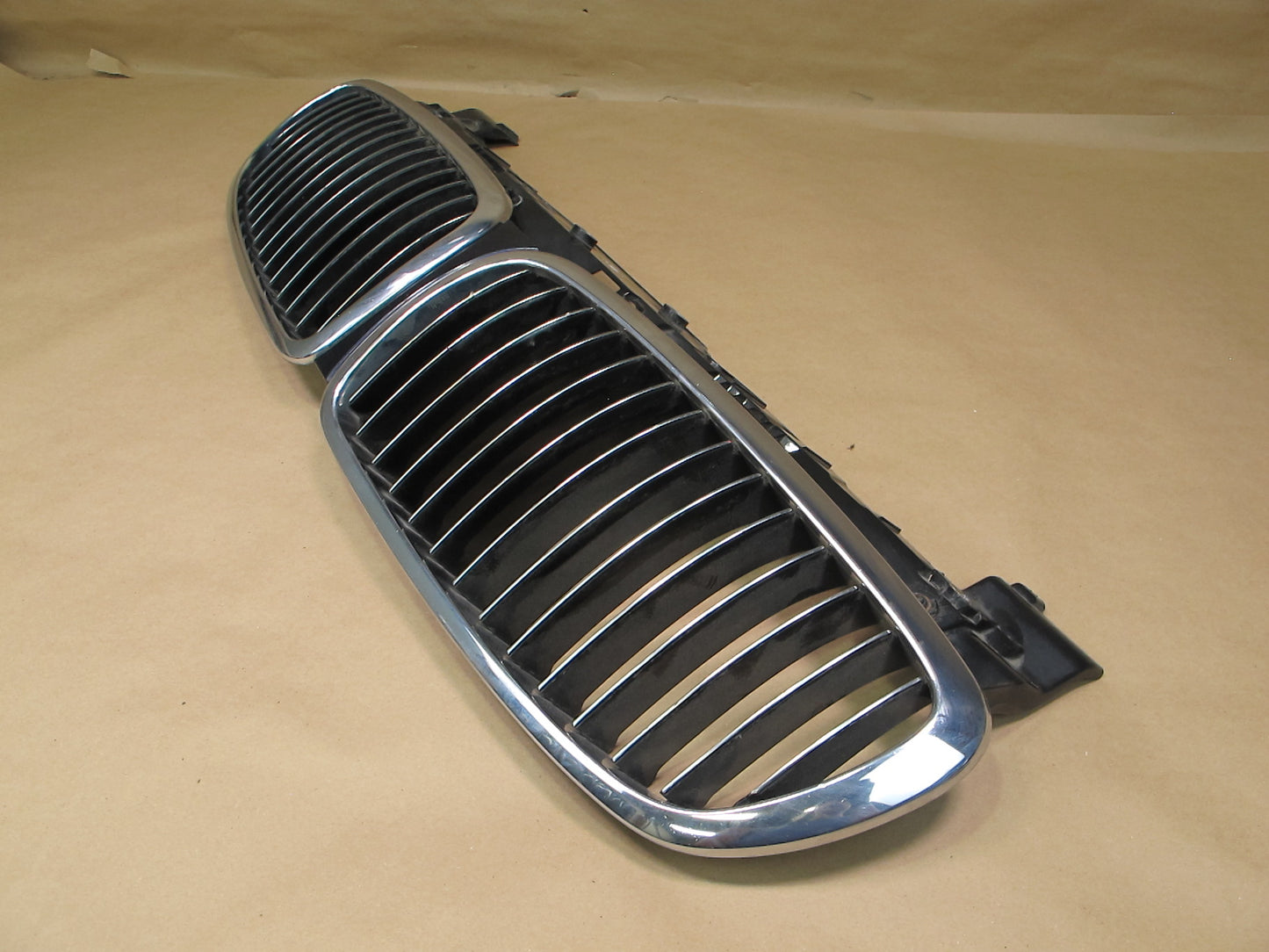 03-08 BMW E65 E66 7-SERIES Front Hood Chrome  Kidney Grille OEM