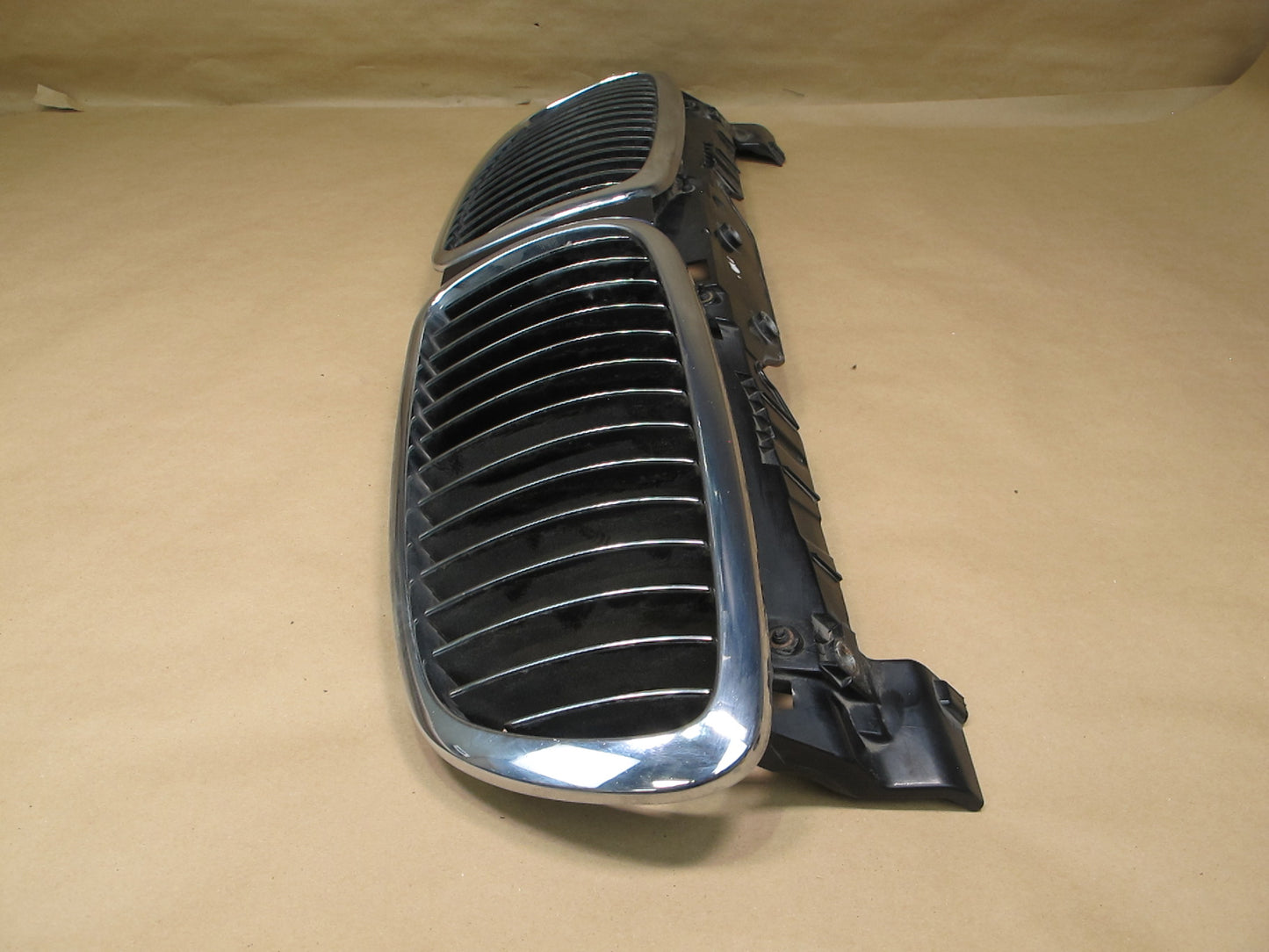 03-08 BMW E65 E66 7-SERIES Front Hood Chrome  Kidney Grille OEM