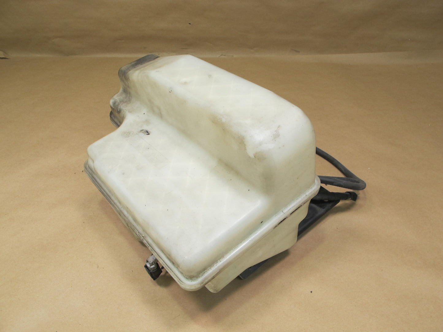 03-08 BMW E65 E66 7-SERIES Windshield Washer Fluid Reservoir Tank w Pumps OEM