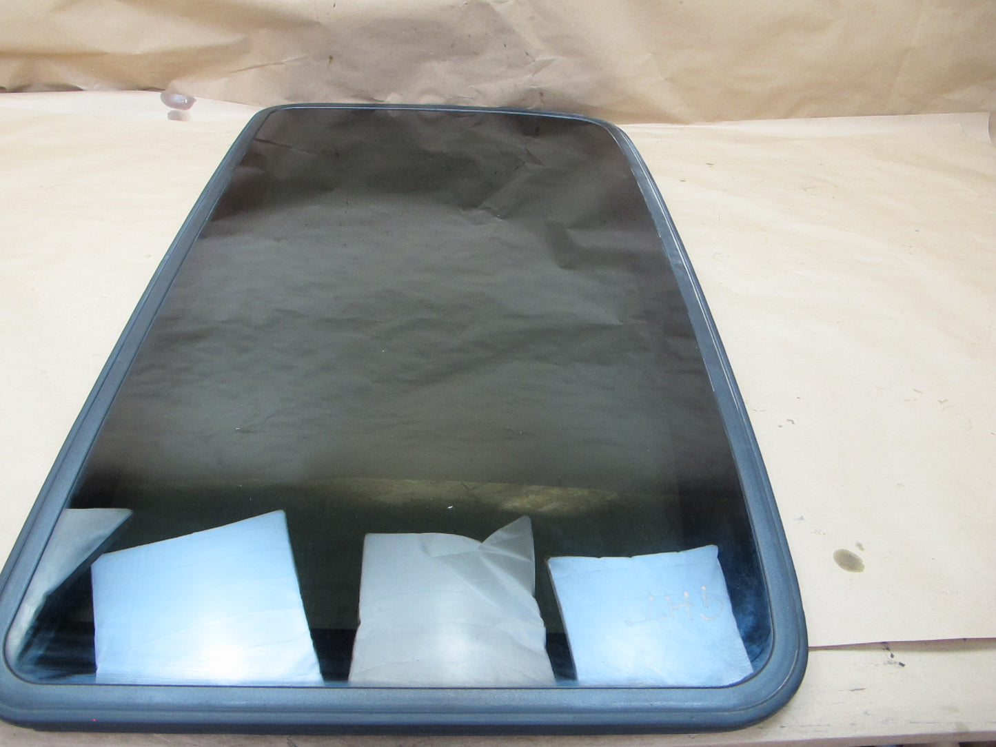 2003-2009 Hummer H2 Front Upper Sunroof Glass Window Panel