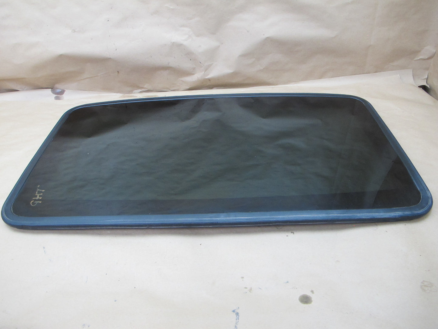 2003-2009 Hummer H2 Front Upper Sunroof Glass Window Panel