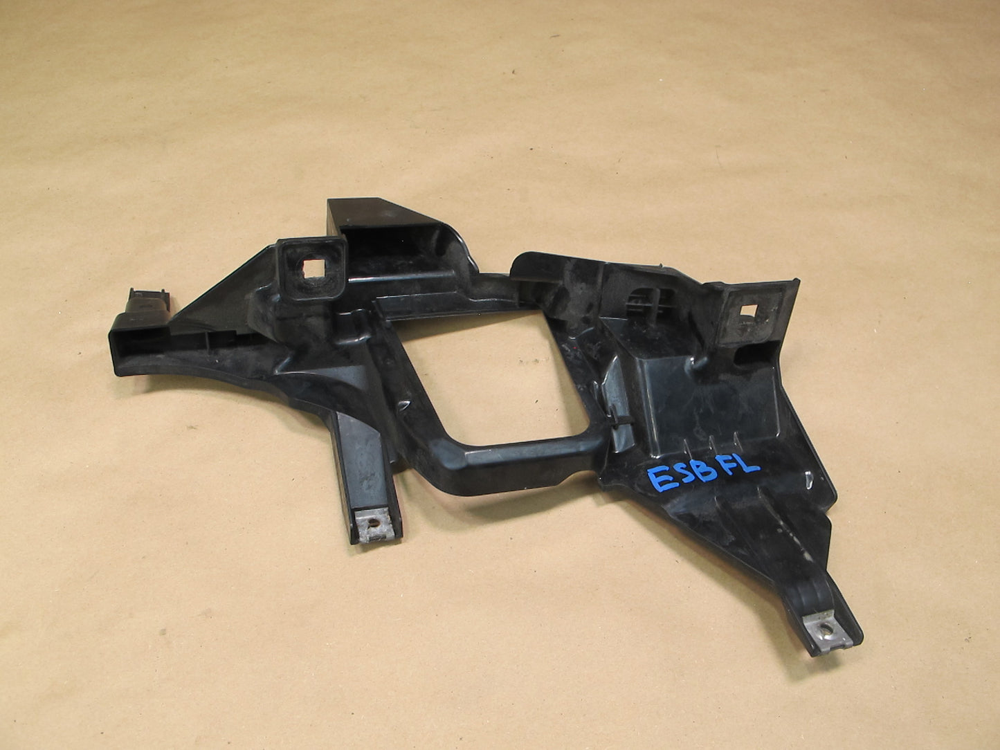 03-05 BMW E65 E66 7-SERIES Set of 2 Front Headlight Lamp  Bracket Support OEM