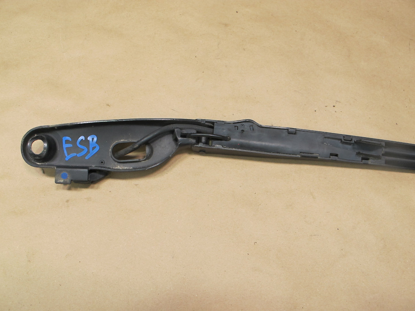 03-08 BMW E65 E66 7-SERIES Set of 2 Front Windshield Wiper Arm OEM