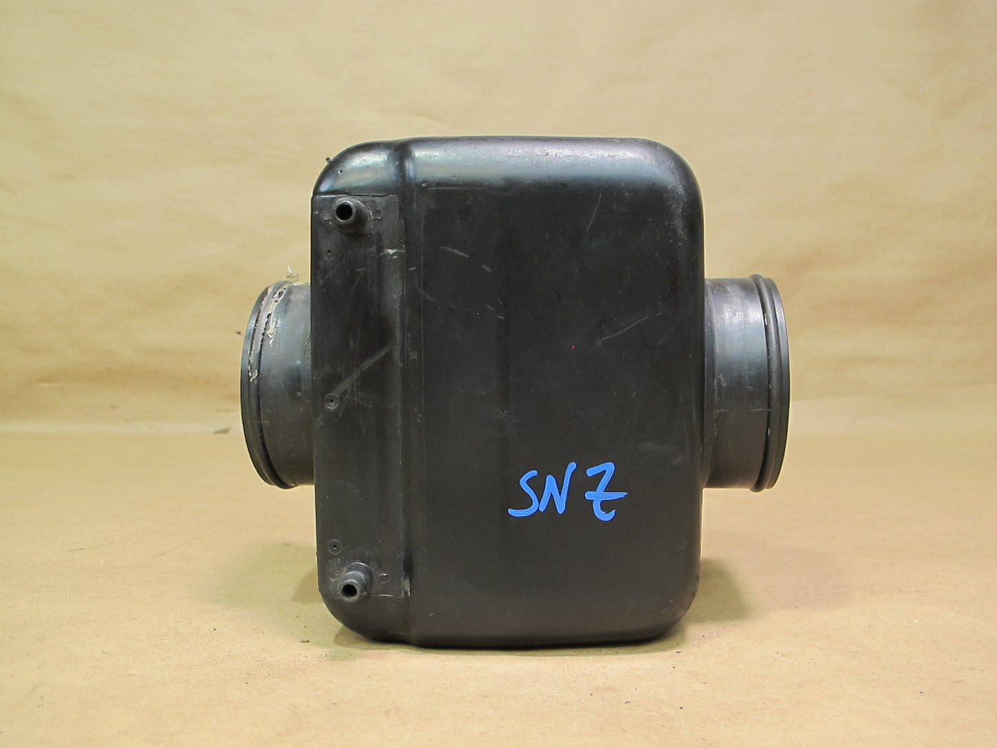 85-89 Nissan Z31 300ZX NON Turbo Air Intake Resonator 16580-01P00 OEM
