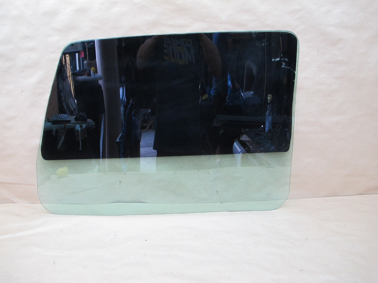 2003-2009 Hummer H2 Front Right Door Glass Window