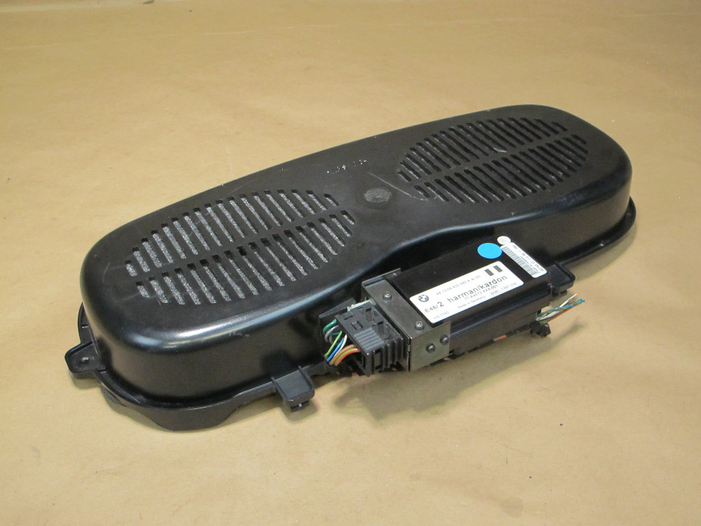 01-06 BMW E46 Coupe Convertible Rear Harman Kardon Subwoofer Speaker Box OEM