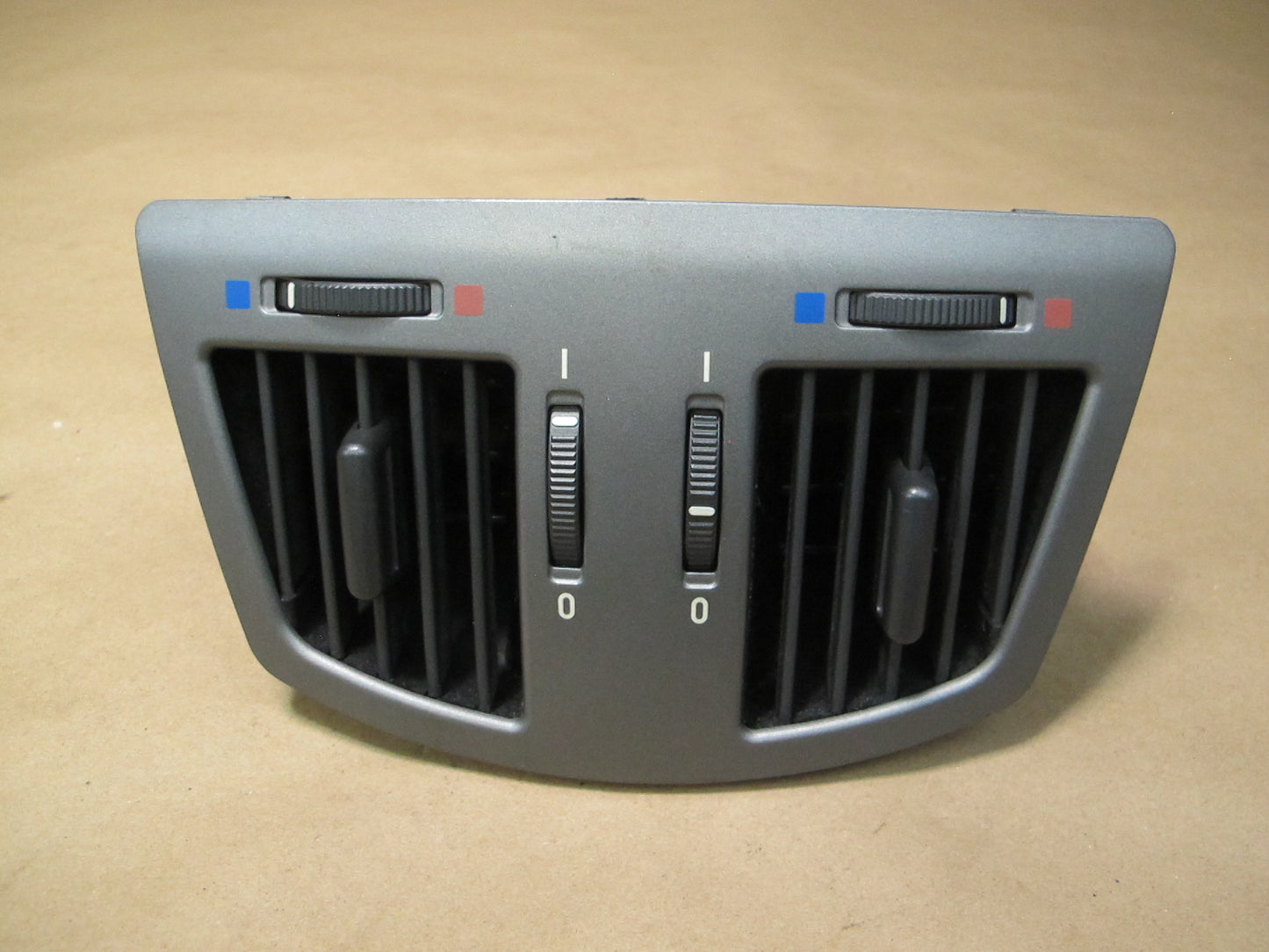 03-08 BMW E65 E66 Dash & Rear Center Console A/C  Air Vent Grille OEM