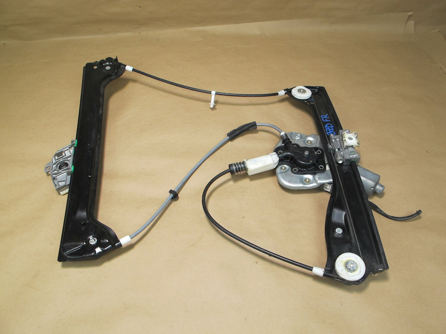 04-06 BMW E85 Z4 Right Passenger Door Window Regulator w Motor OEM