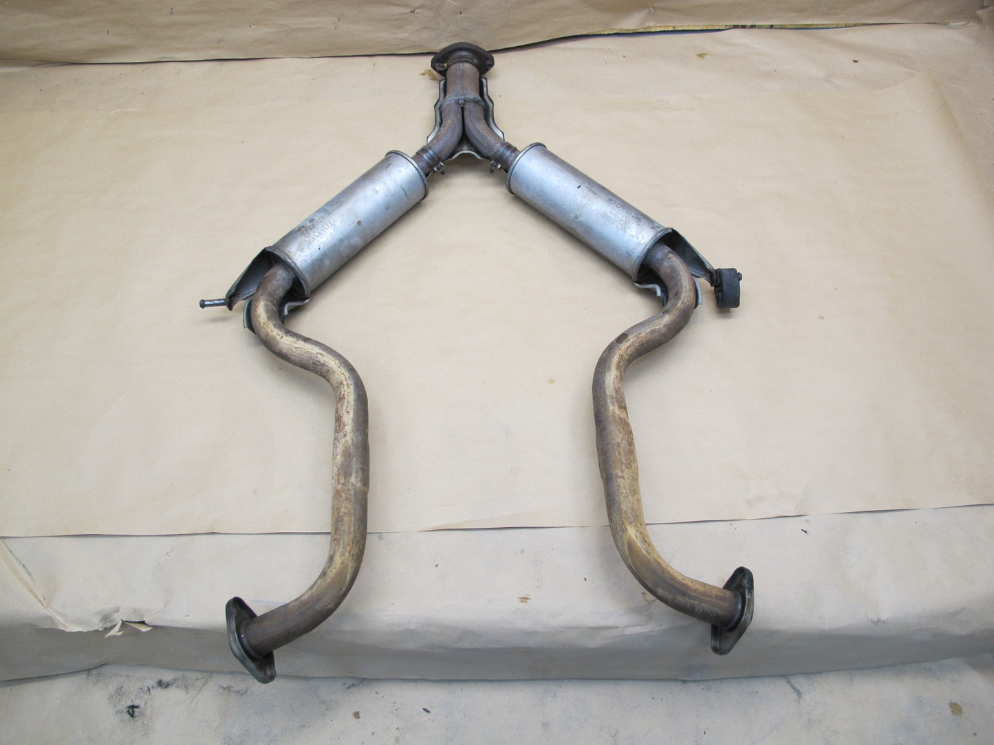 92-97 Lexus UZZ30 SC400 Front Exhaust Pipe Resonator OEM