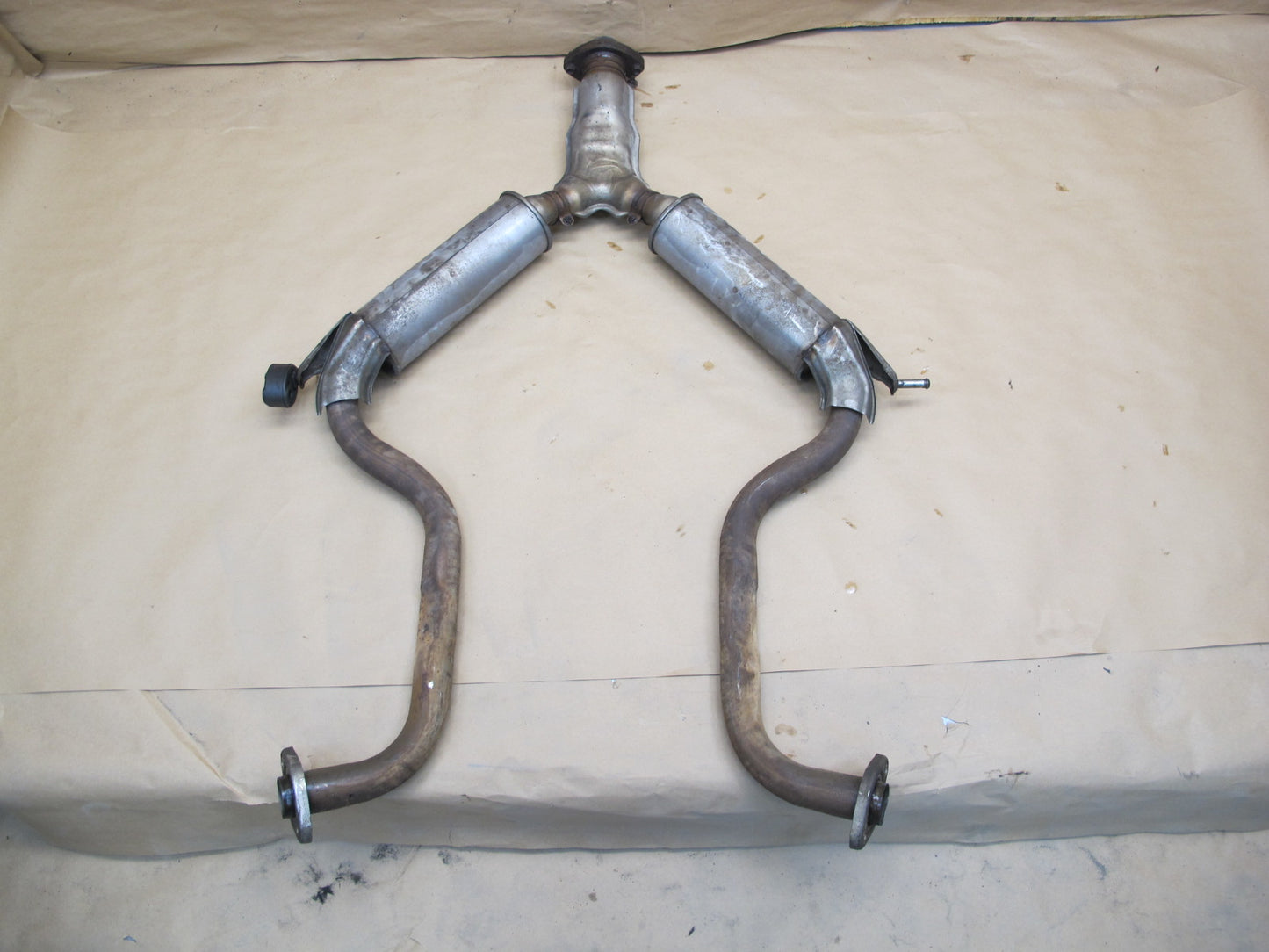 92-97 Lexus UZZ30 SC400 Front Exhaust Pipe Resonator OEM