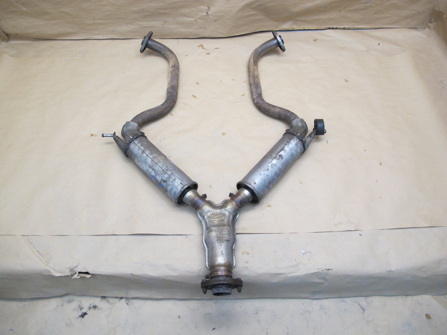 92-97 Lexus UZZ30 SC400 Front Exhaust Pipe Resonator OEM