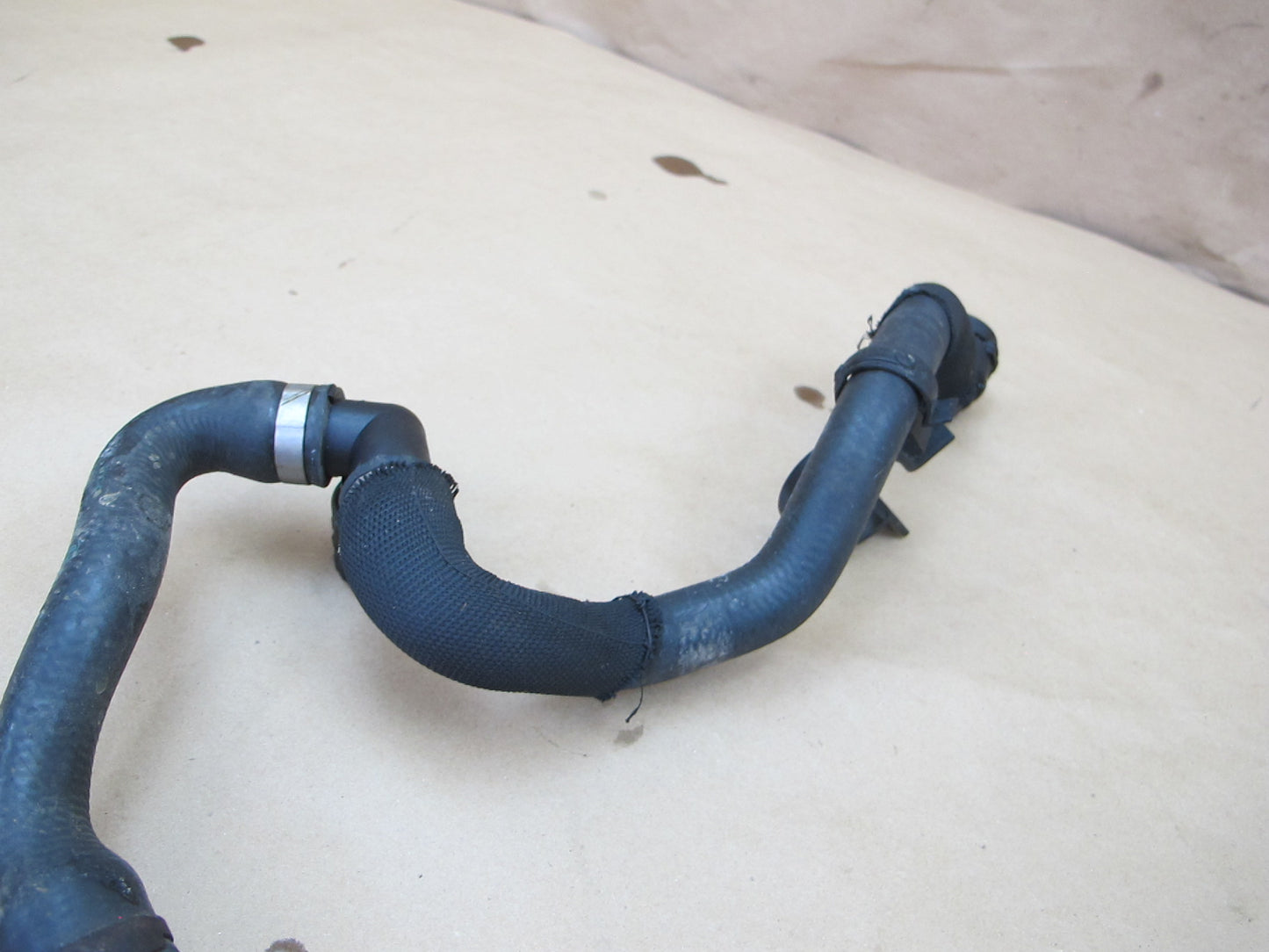 07-09 BMW E90 E92 E93 335i 335xi Radiator Lower Coolant Hose Pipe Line OEM