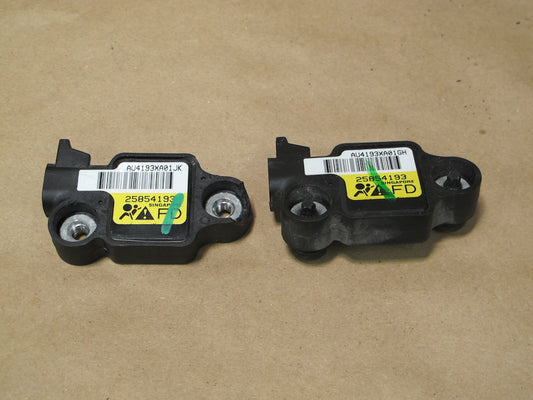 08-09 HUMMER H2 FRONT LEFT & RIGHT SIDE SRS AIRBAG SENSOR 25854193 2PCS OEM