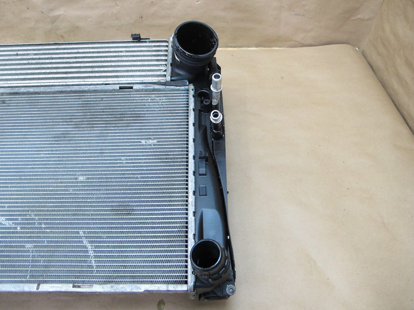 07-13 BMW E90 E92 E93 335i 335xi A/T Radiator A/C Condenser Oil Cooler Fan OEM