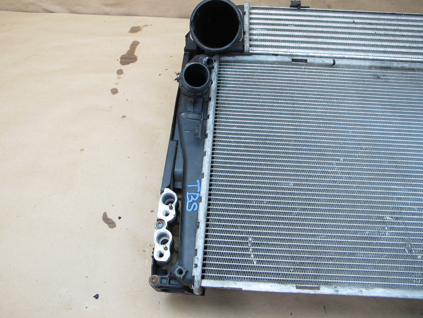 07-13 BMW E90 E92 E93 335i 335xi A/T Radiator A/C Condenser Oil Cooler Fan OEM