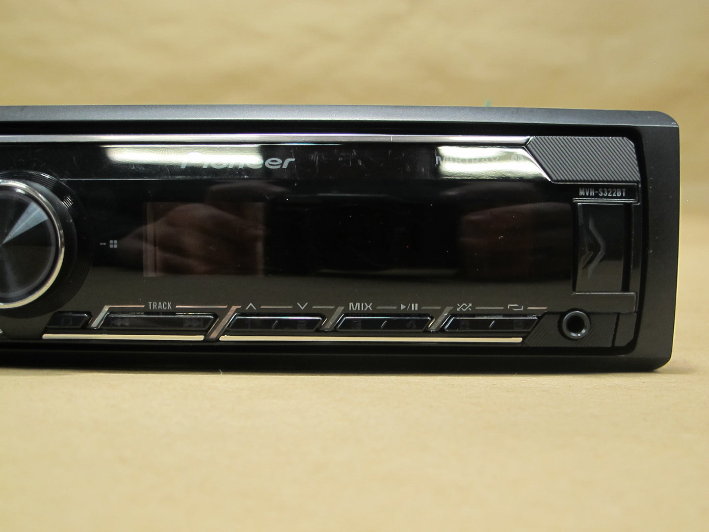 Pioneer MVH-S322BT Digital Media Receiver Car Stereo Head Unit Radio BT USB