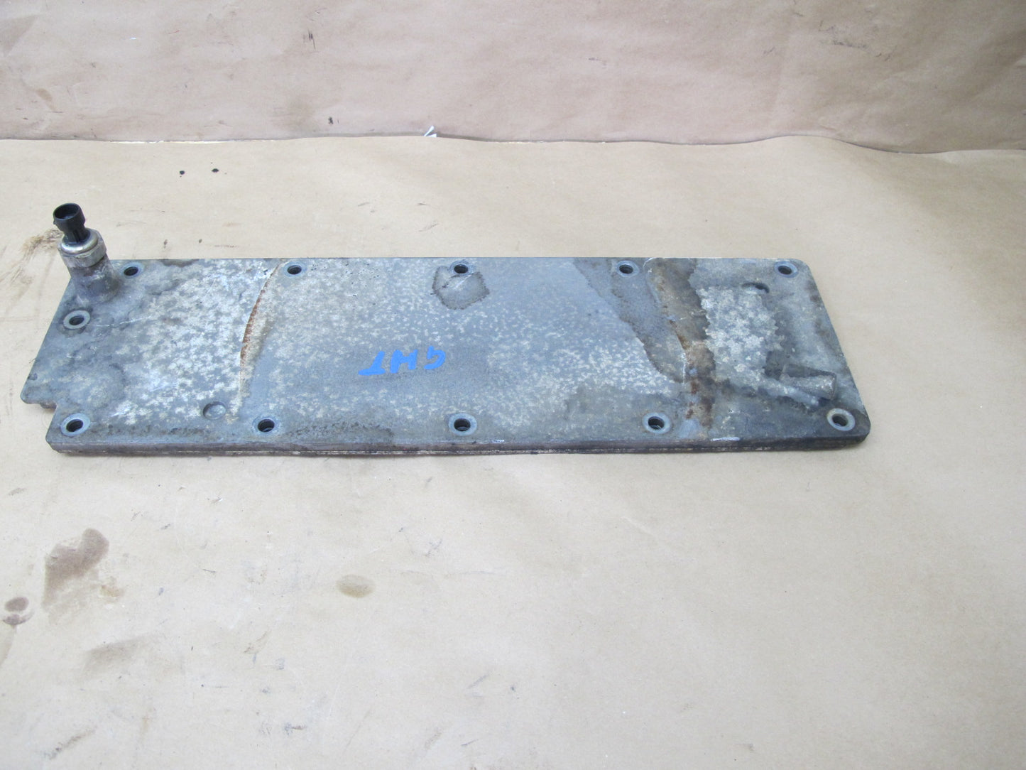 2008-2009 Hummer H2 6.2L V8 Engine Valley Cover Cap Plate