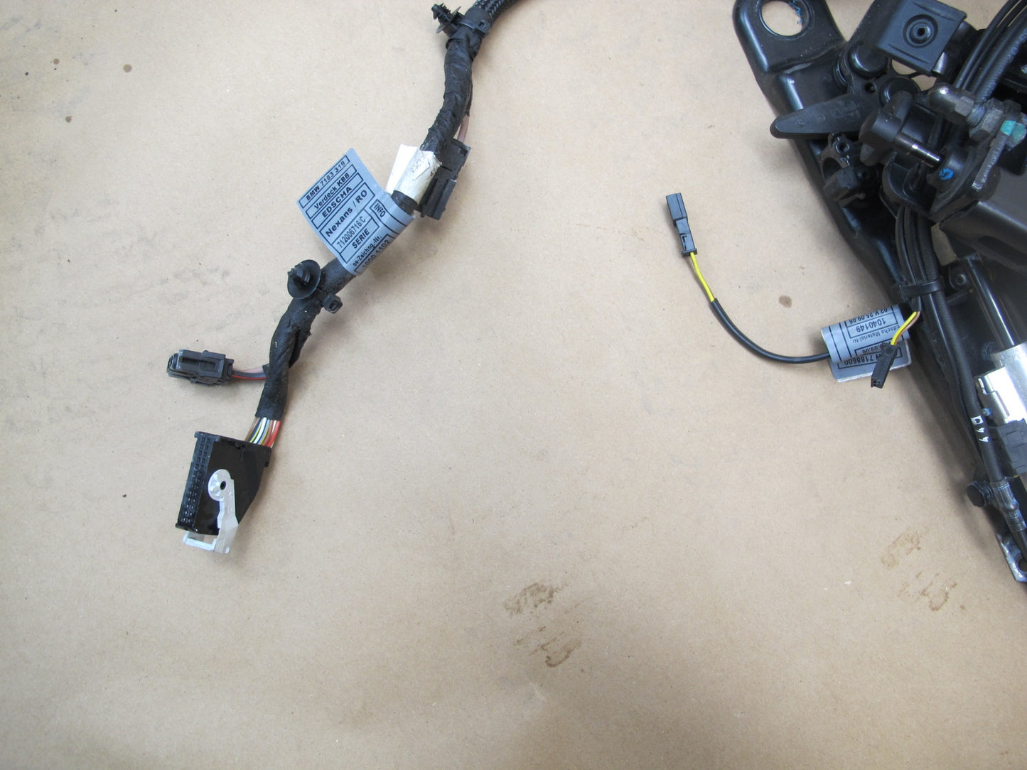 07-13 BMW E93 Convertible Set of 2 TOP Roof Left & Right Hinge Cylinder OEM