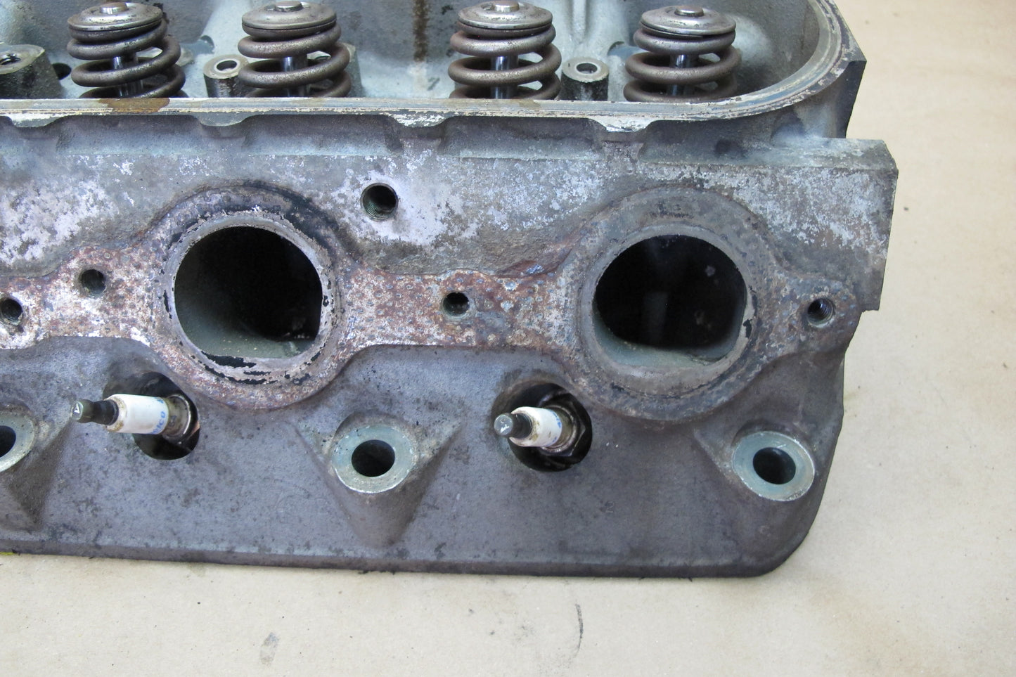 2008-2009 Hummer H2 6.2L V8 Engine Motor Left Side Cylinder Head