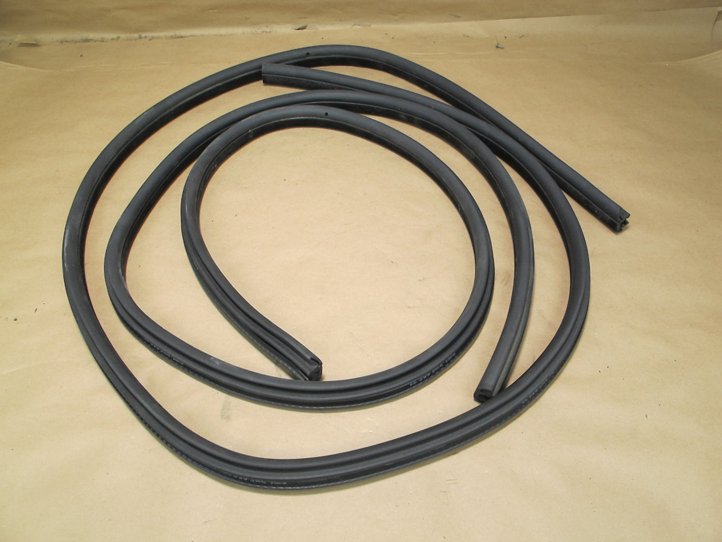 08-13 BMW E93 Convertible Windshield & Door Weatherstrip Rubber Seal Set OEM