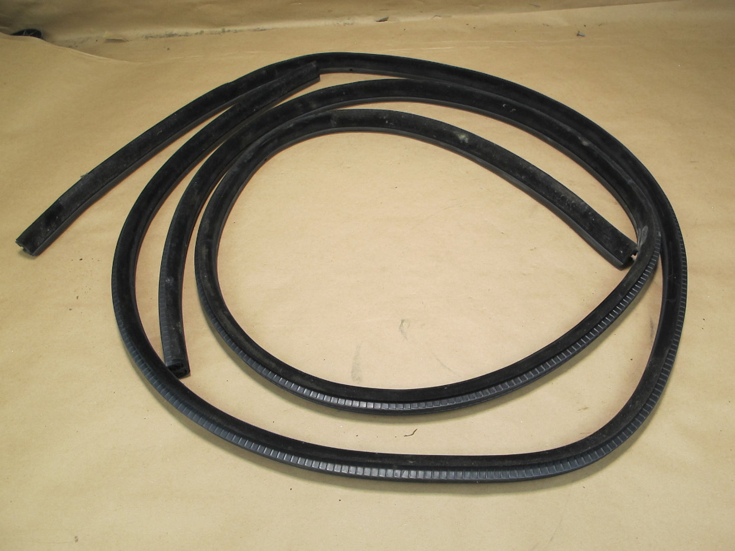 08-13 BMW E93 Convertible Windshield & Door Weatherstrip Rubber Seal Set OEM