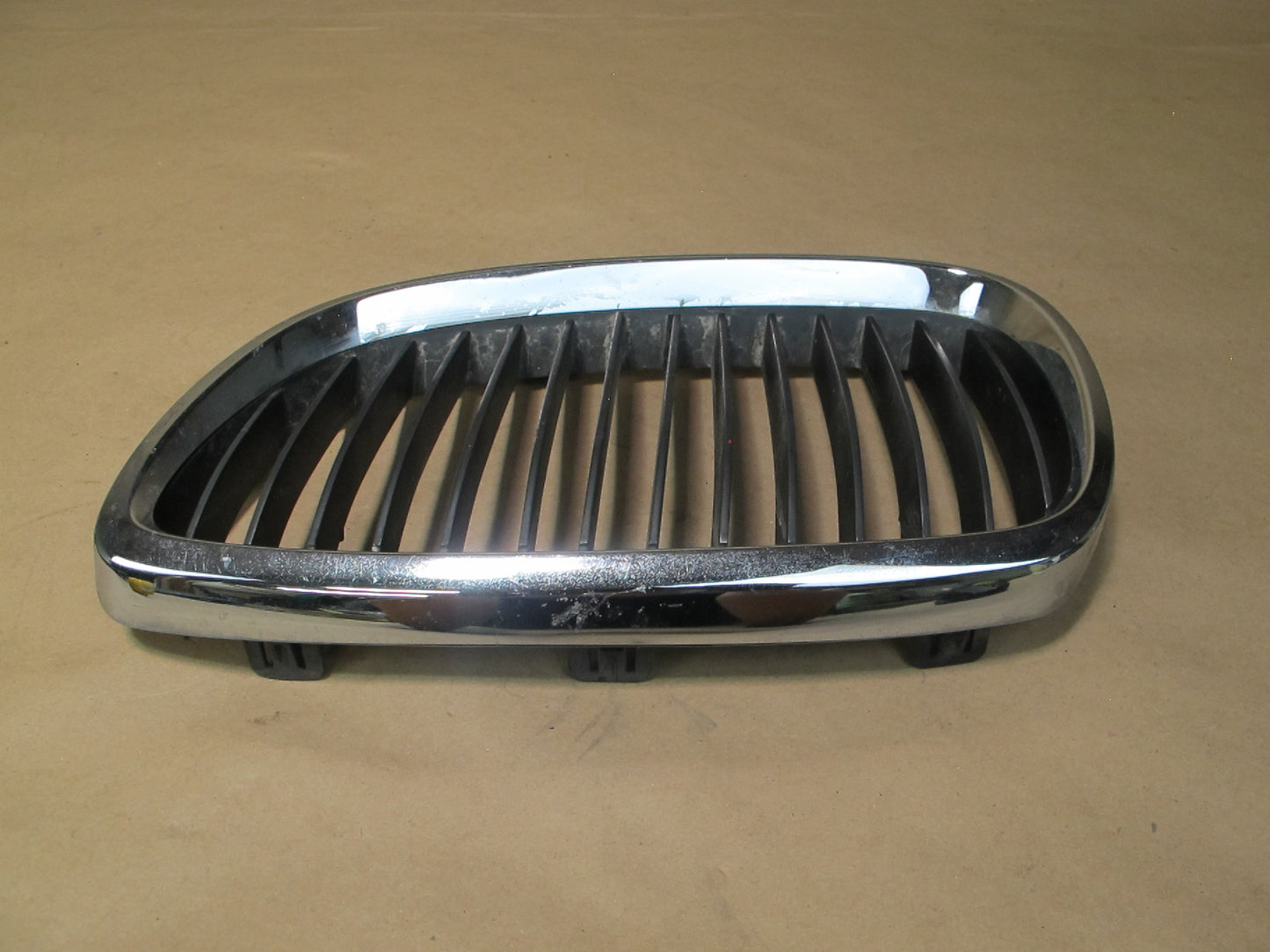 07-10 BMW E92 E93 Set of 2 Front Bumper Left & Right Kidney Grille OEM