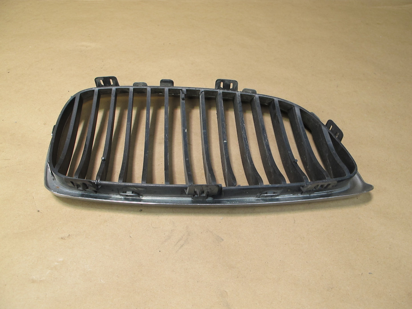 07-10 BMW E92 E93 Set of 2 Front Bumper Left & Right Kidney Grille OEM