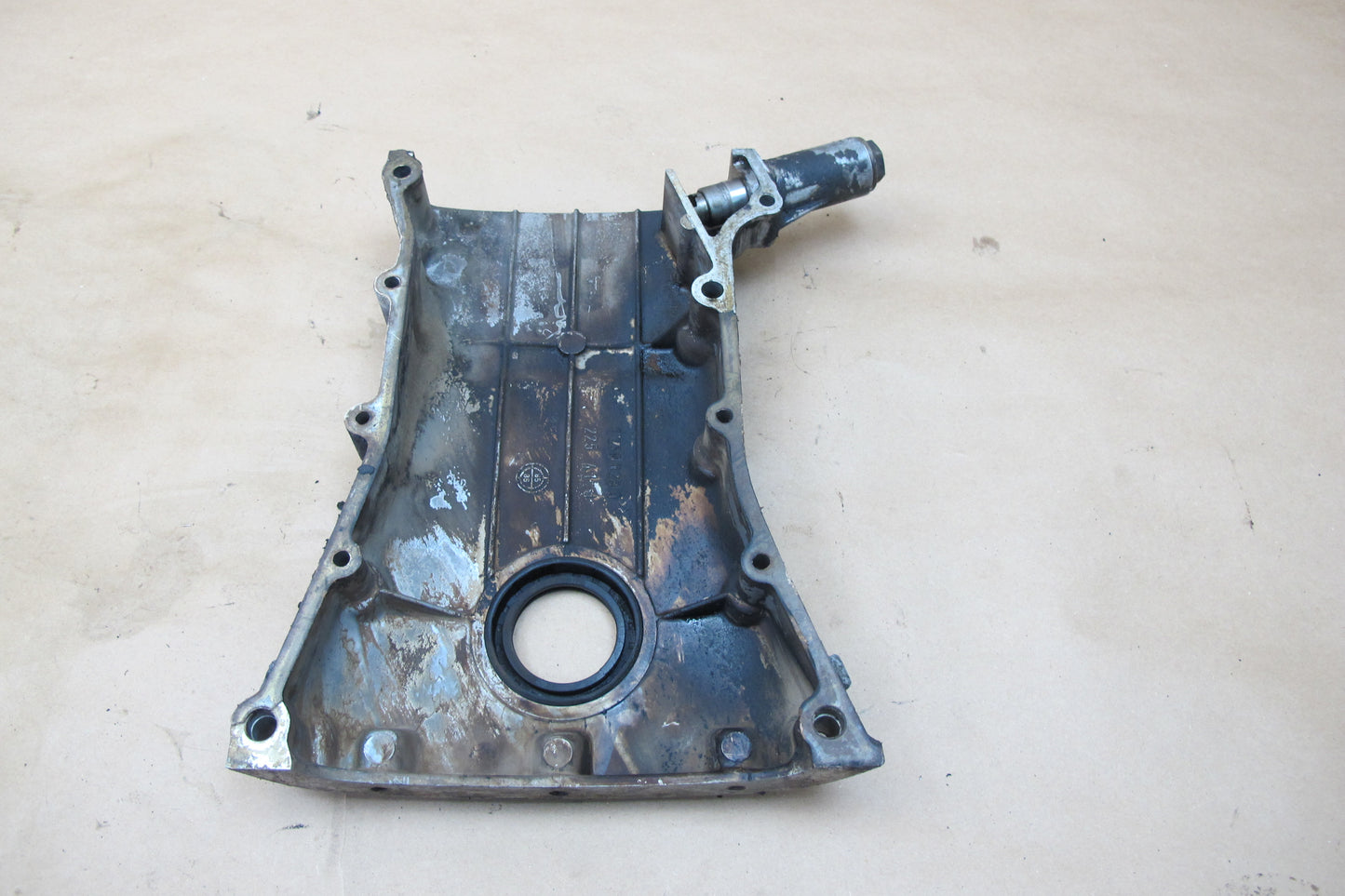 77-89 BMW E24 E23 E28 M30 Engine Front Lower Timing Chain Cover 12500289 OEM