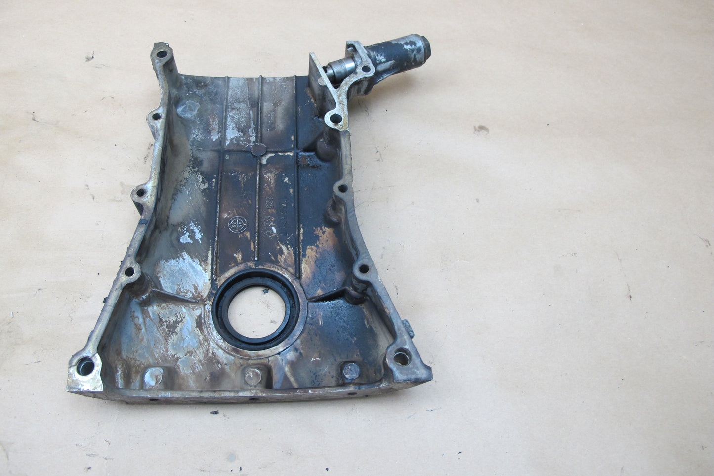 77-89 BMW E24 E23 E28 M30 Engine Front Lower Timing Chain Cover 12500289 OEM