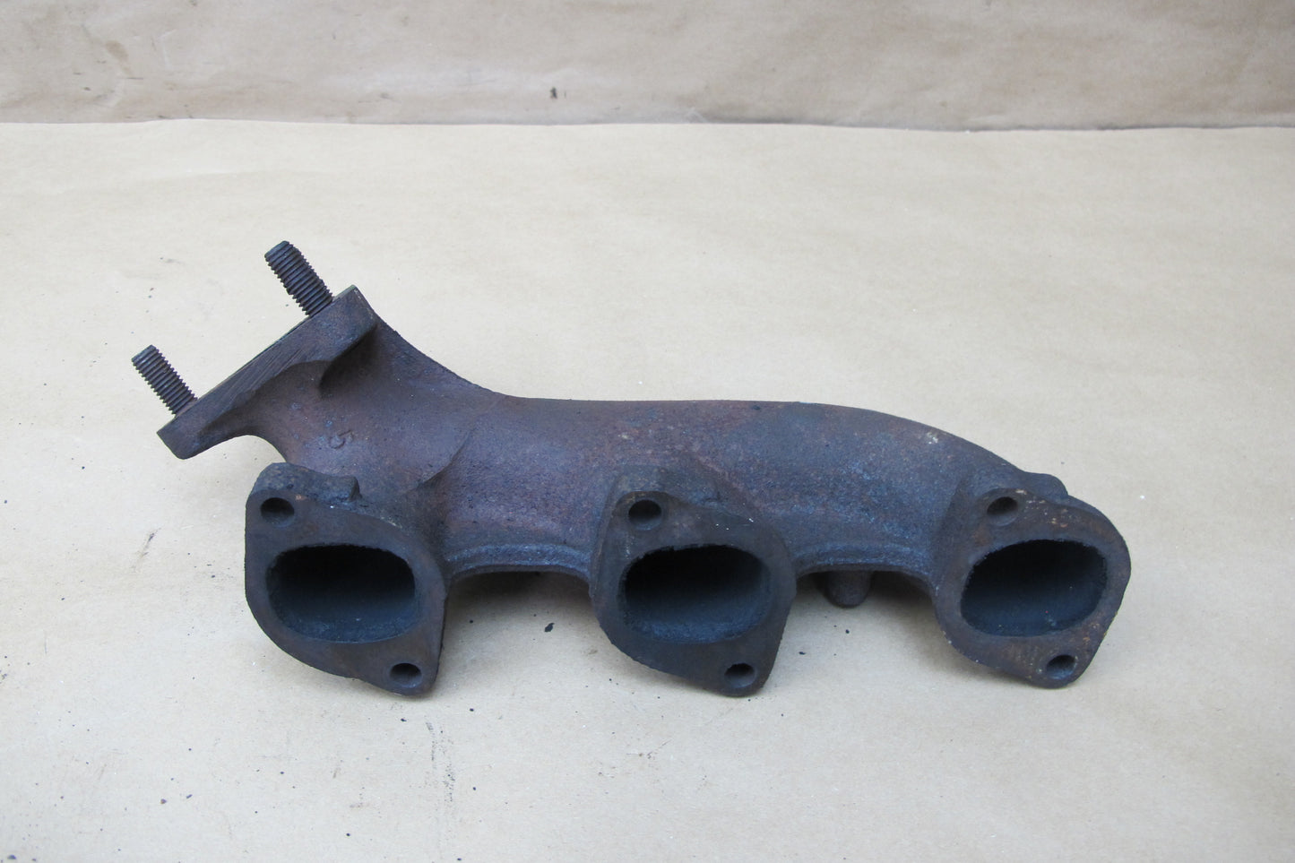 81-87 BMW E24 E23 E28 M30 Set of 2 Engine Exhaust Manifold 1274808 OEM