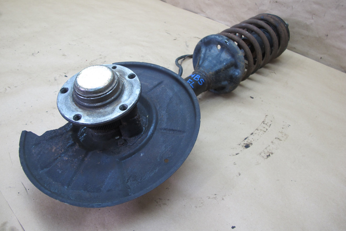 83-89 BMW E24 E28 Front Left Shock Strut Spindle Knuckle Wheel Hub OEM