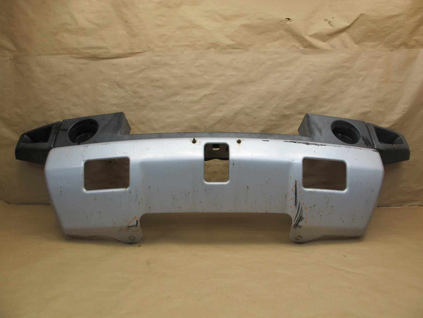 2003-2009 Hummer H2 Front Bumper Panel Cover Assembly