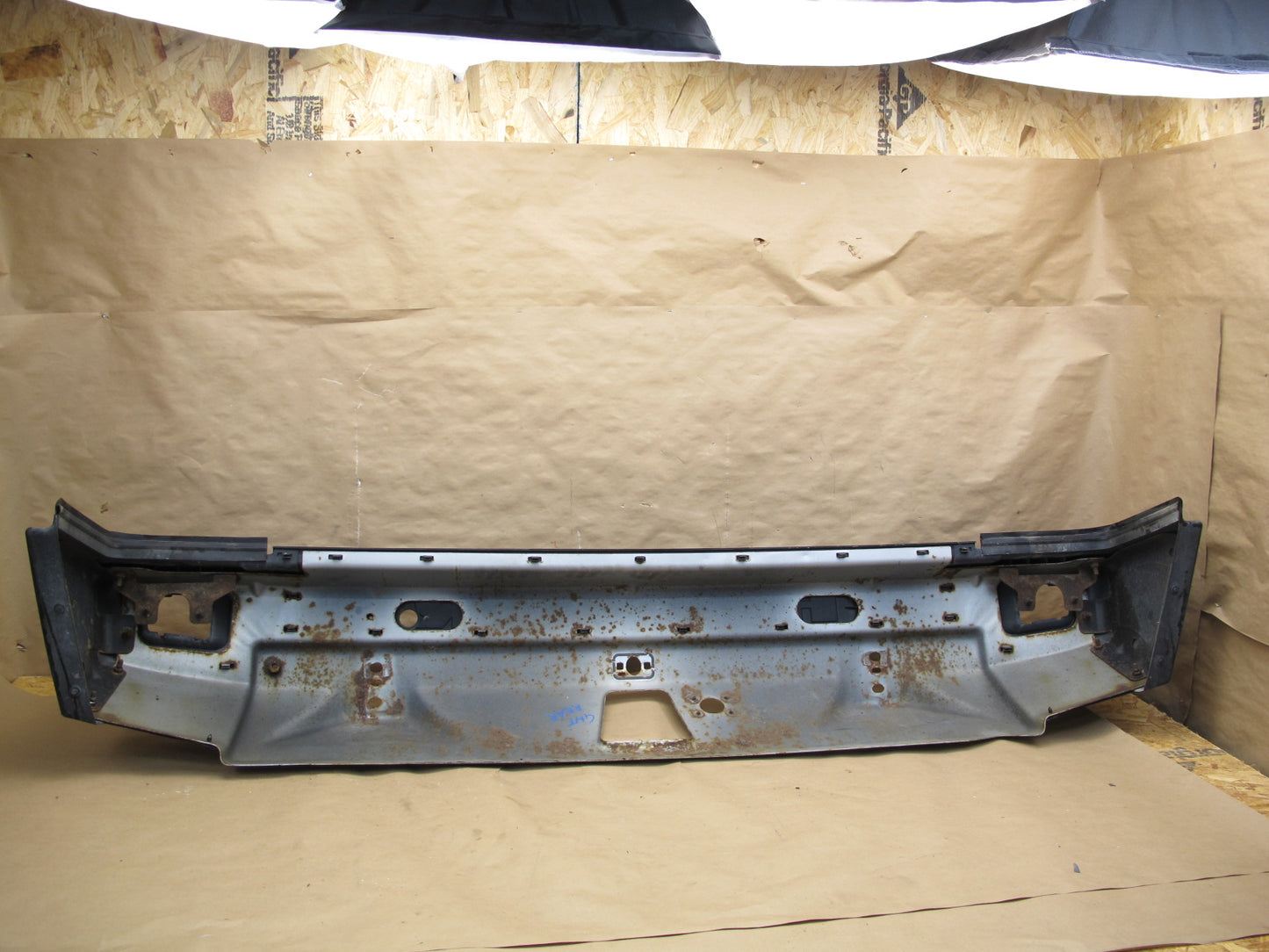 2008-2009 Hummer H2 Rear Bumper Panel Cover Assembly