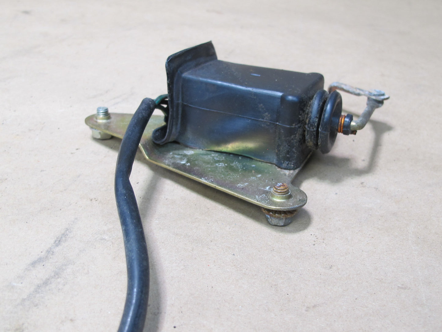 79-83 Datsun Nissan 280ZX S130 2+0 Left Driver Door Lock Actuator OEM