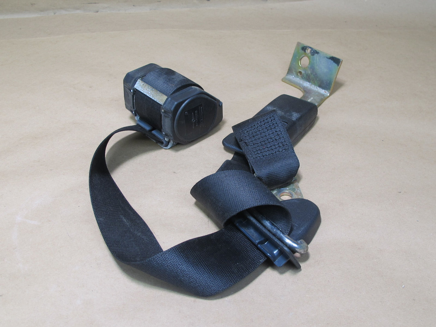 85-89 BMW E24 635CSi REAR LEFT & RIGHT SIDE SEATBELT RETRACTOR SET OEM