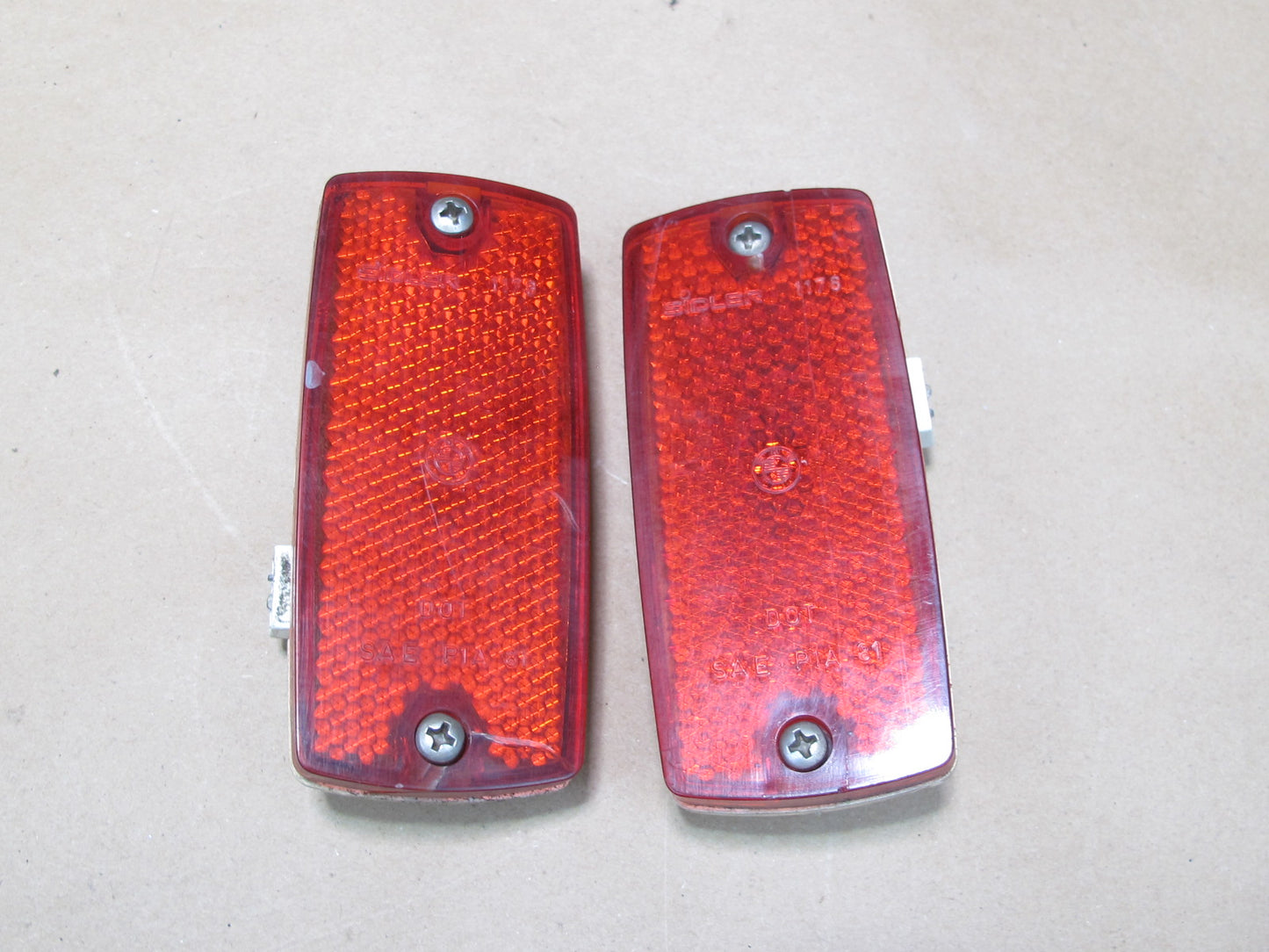 82-88 BMW E24 6-SERIES Set of 2 Rear Side Marker Light Lamp 1364175 OEM