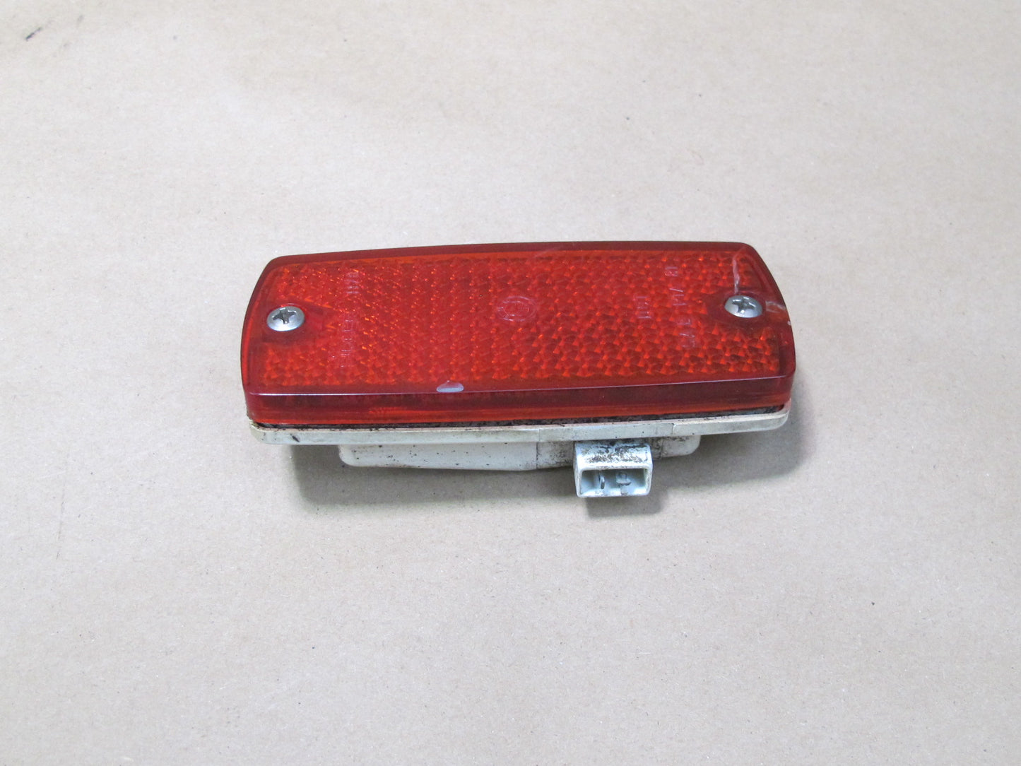 82-88 BMW E24 6-SERIES Set of 2 Rear Side Marker Light Lamp 1364175 OEM